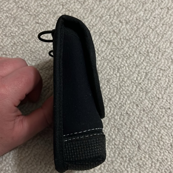 Roots camera case - Picture 4 of 8